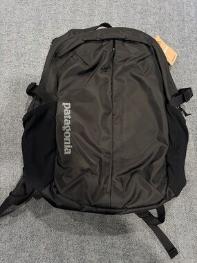 Patagonia Refugio Daypack 26L Backpack | color: black